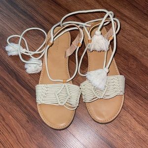 American Eagle Women White Macrame Sandal